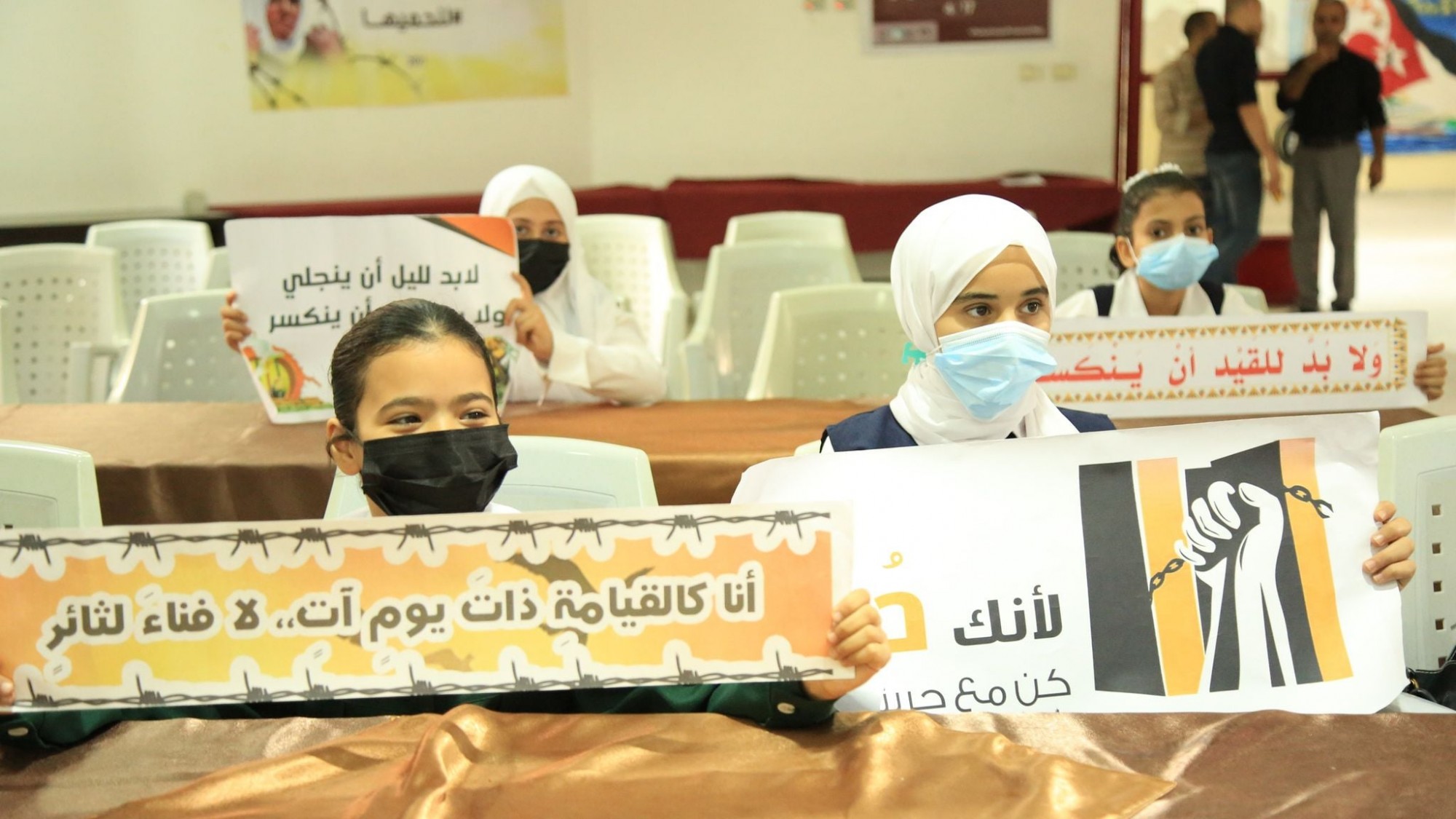 وزارة الأسرى تستقبل مجموعة طالبات من مدرسة حسن سلامة-1