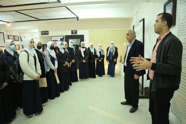 وزارة الأسرى تستقبل مجموعة طلابية من مدرسة عمواس الأساسية للبنات-1