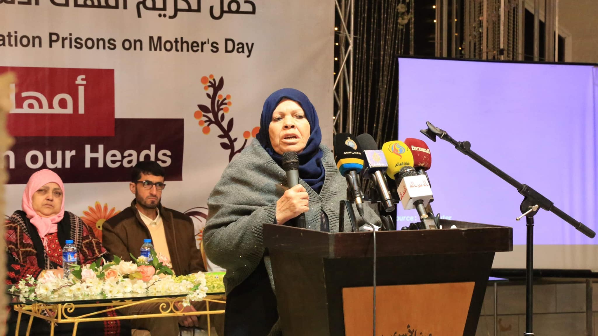 Al-Madhoun: The mothers of detainees are part of the suffering, sacrifice and the fight against occupation.-1