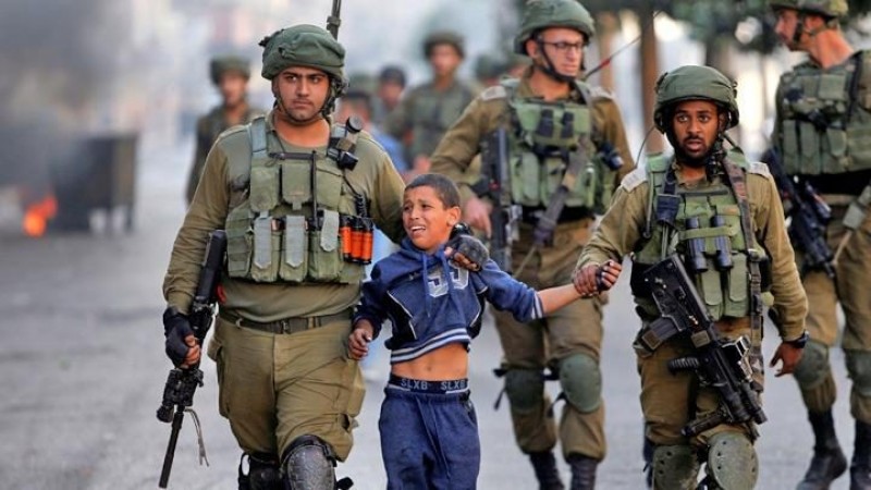 وزارة الأسرى: الاحتلال ينتهك القانون الدولي باعتقاله للأطفال الفلسطينيين