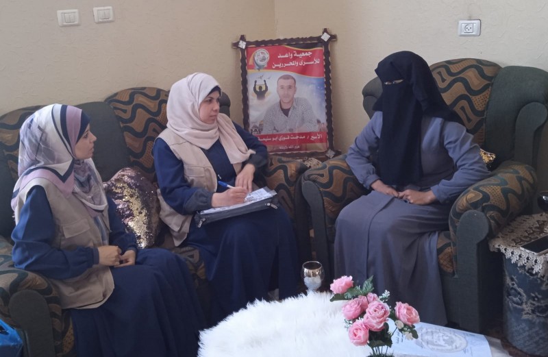 وزارة الأسرى والمحررين تزور عدد من أهالى أسرى محافظة رفح