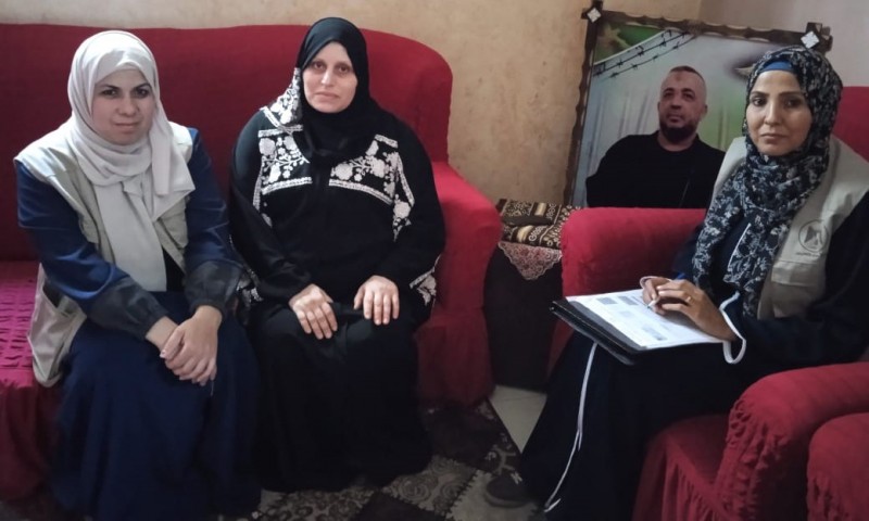 وزارة الأسرى والمحررين تزور عدد من أهالي أسرى محافظة غزة