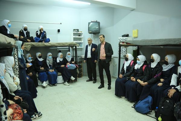 وزارة الأسرى تستقبل مجموعة طلابية من مدرسة عمواس الأساسية للبنات
